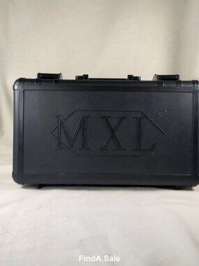 MXL 770 Condenser Microphone, Professional Studio Kit